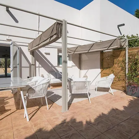 Acogedor Con Jardin En 3 *